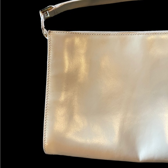 Salvatore Ferragamo Beige & White Handbag - Picture 4 of 13